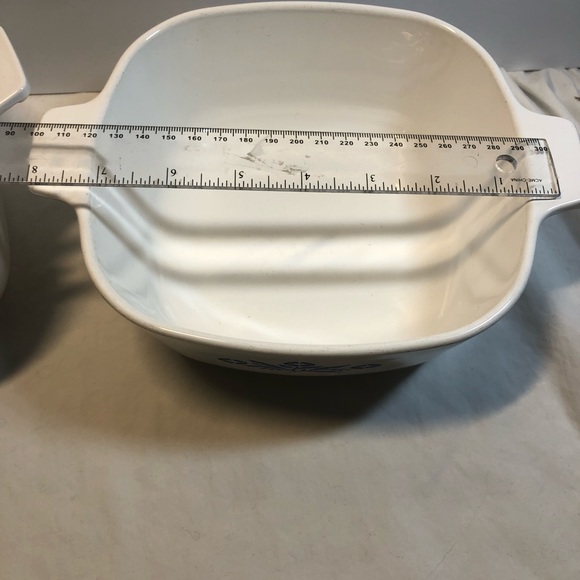 Vintage Corning ware Dishes (no lids) 6 & 7 Cup Casserole Dishes made in Canada - Picture 6 of 10